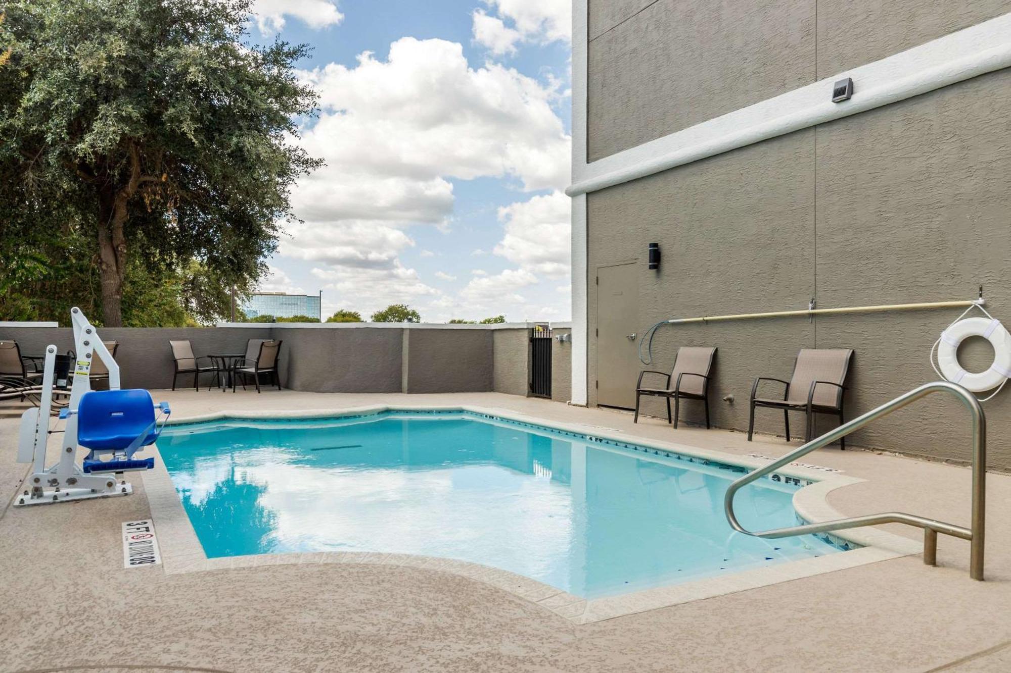 Comfort Suites San Antonio Airport North Buitenkant foto