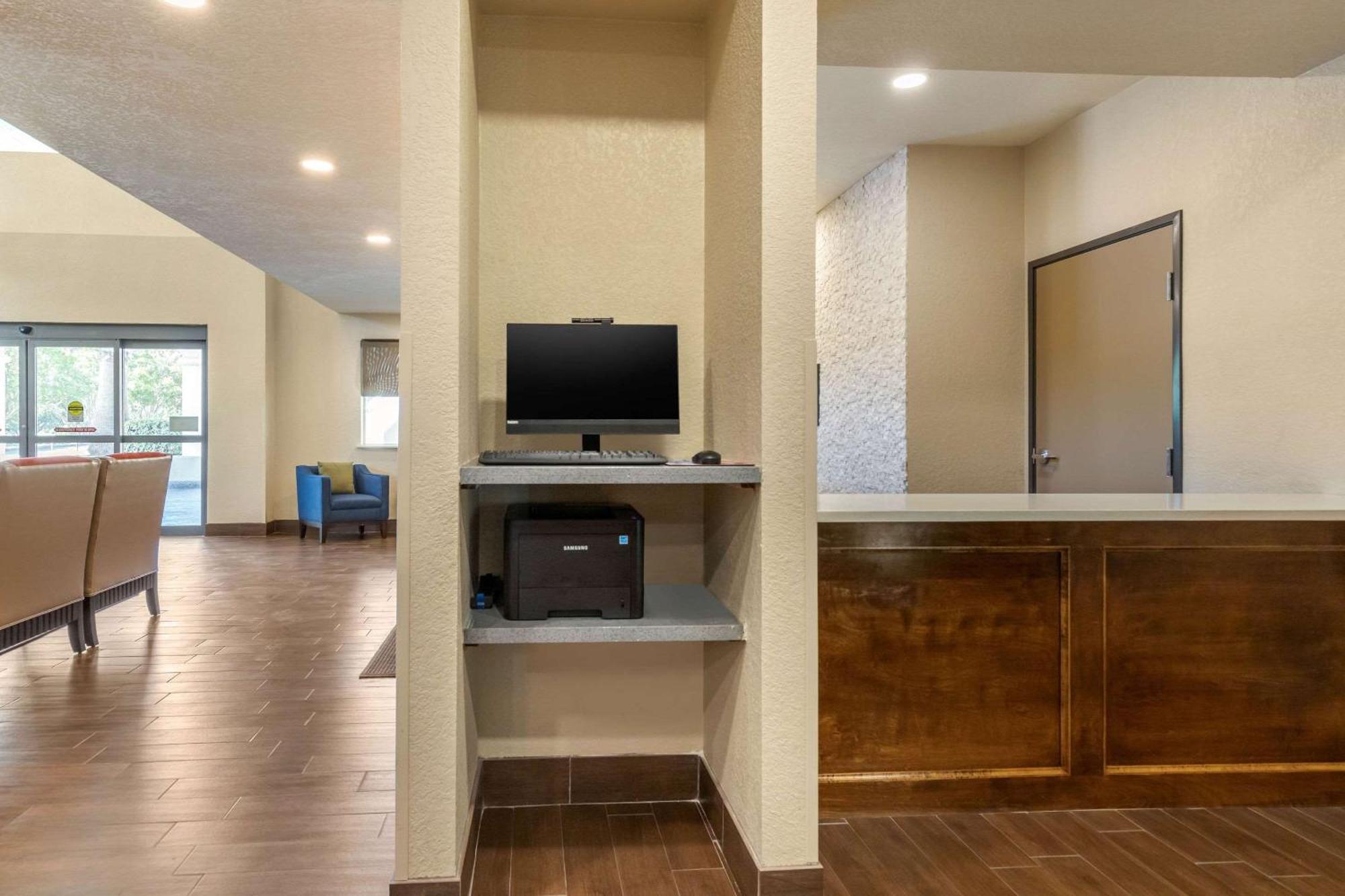 Comfort Suites San Antonio Airport North Buitenkant foto